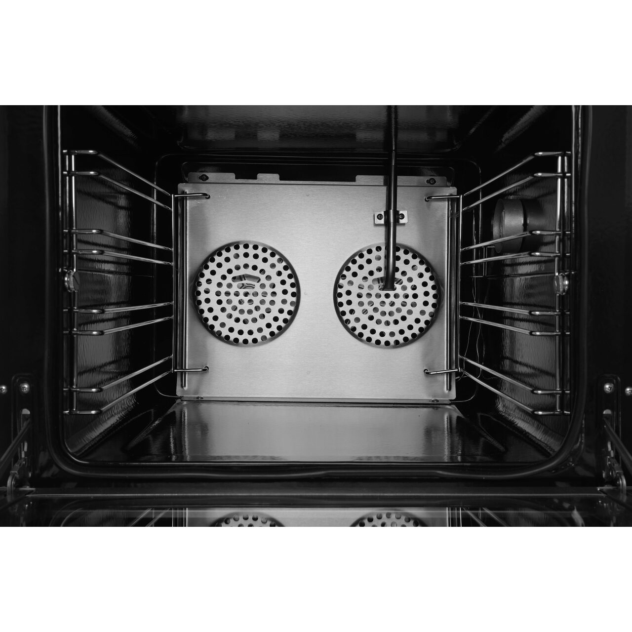 Конвекторна фурна с овлажняване Hendi H90S 4 тави ; регулируем термостат 50-300 gr C ; 595x595x570мм (с включени тави) 