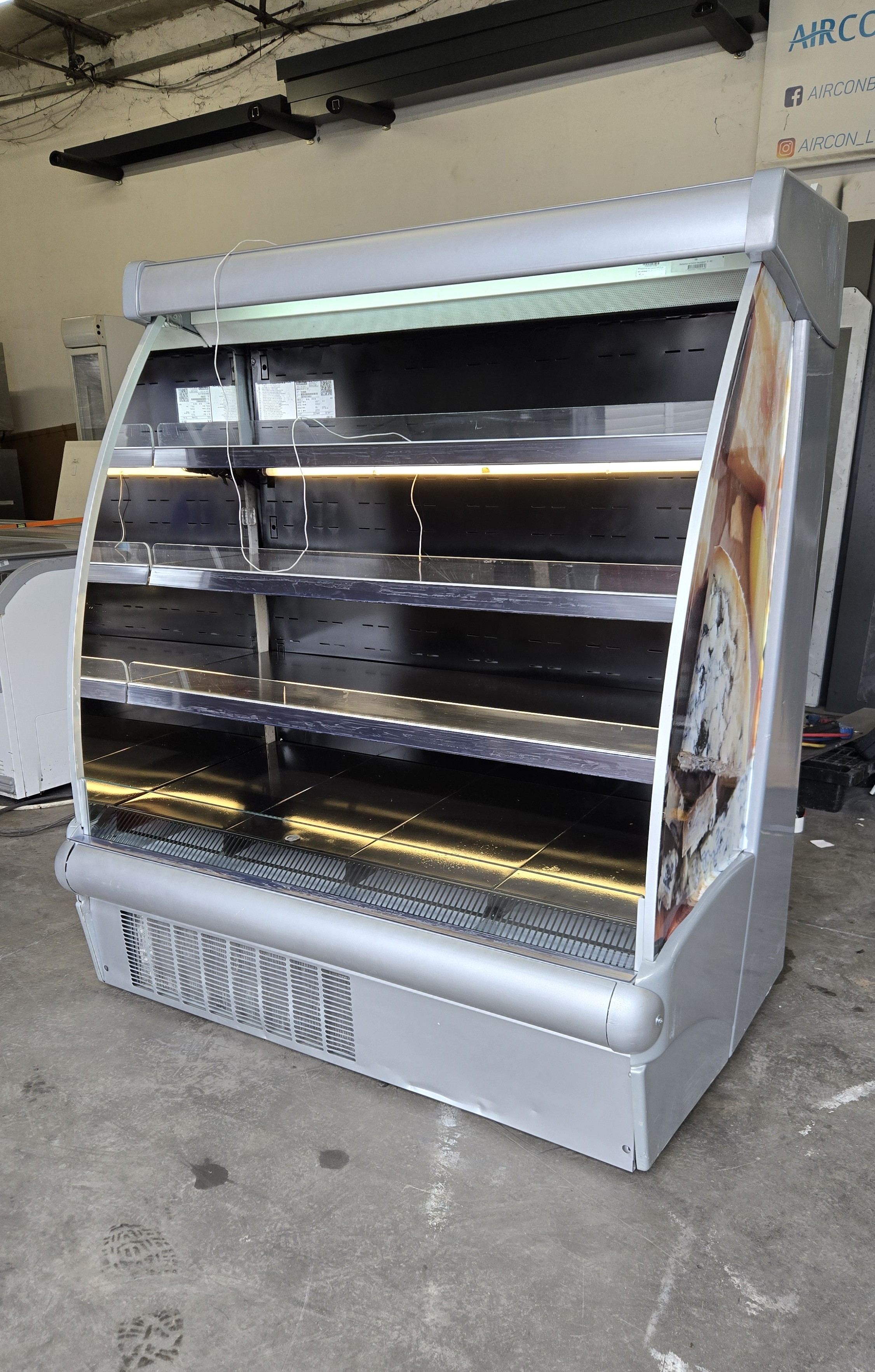 Полу вертикална Хладилна Витрина Oscartielle ARGUS 135x875x1510mm , Plug-in